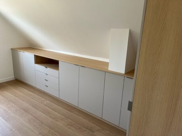 Rangement sous rampant1
